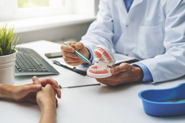 Best Emergency Dental Care  in Little Canada, MN
